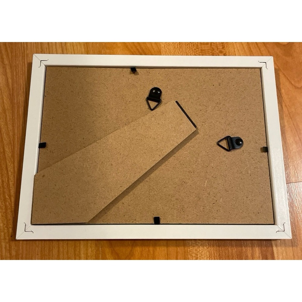 White Picture Frame‎ - Picture 2 of 2